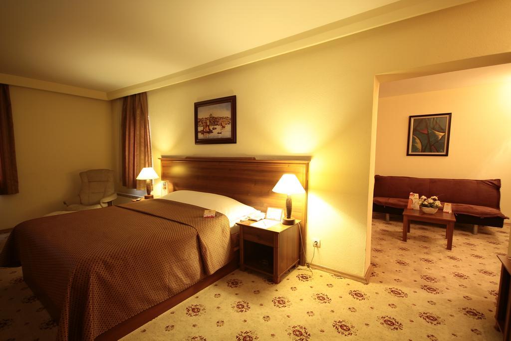 Peri Tower Hotel Невшехир Номер фото